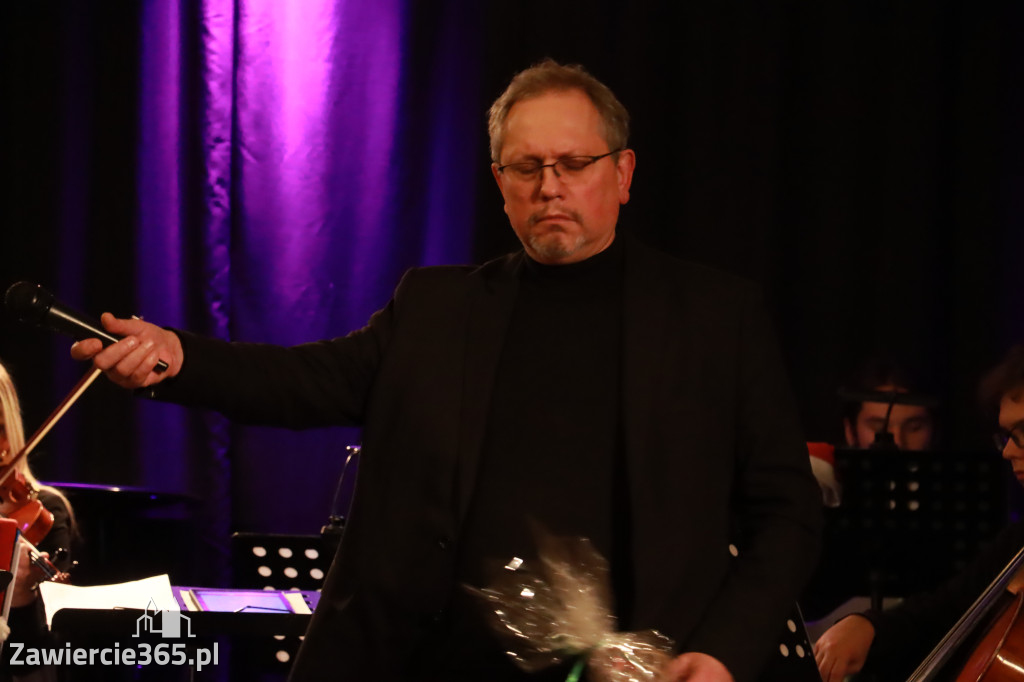 Fotorelacja: Koncert Filharmonia Jurajska  Świąteczne Opowieści.