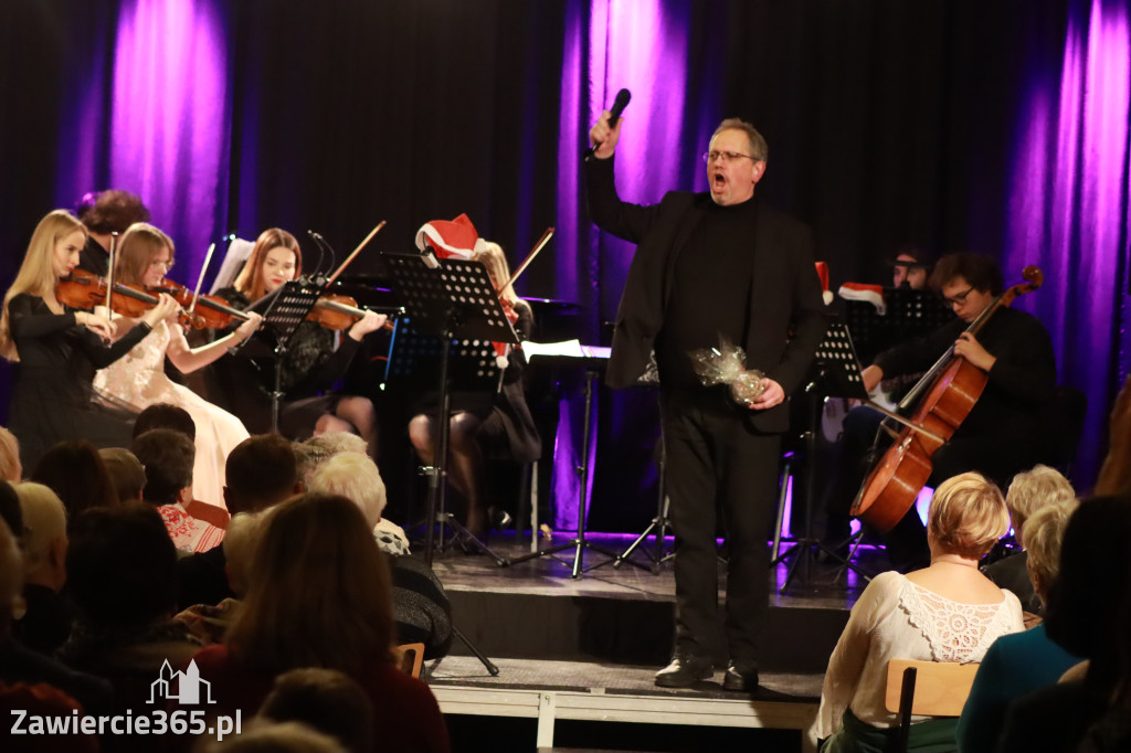 Fotorelacja: Koncert Filharmonia Jurajska  Świąteczne Opowieści.