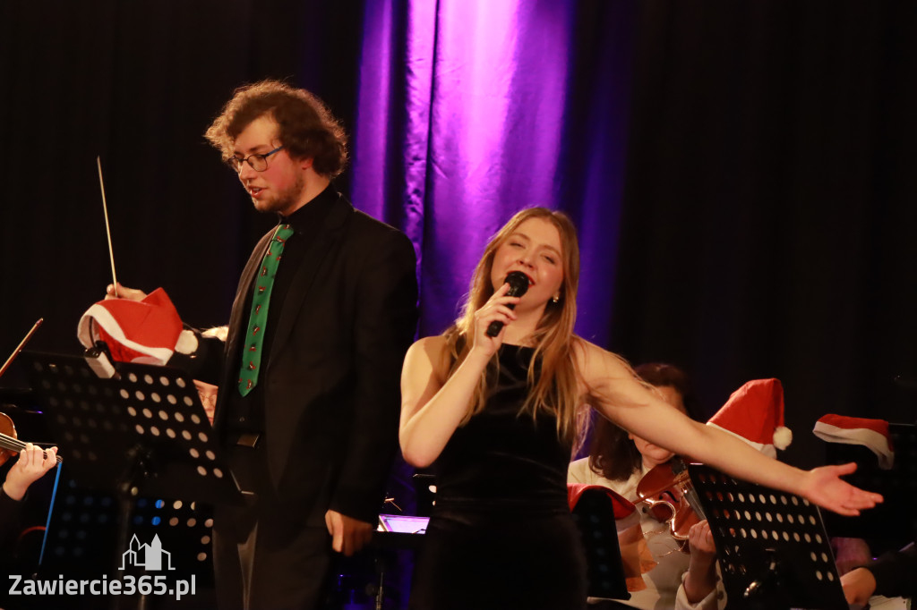 Fotorelacja: Koncert Filharmonia Jurajska  Świąteczne Opowieści.