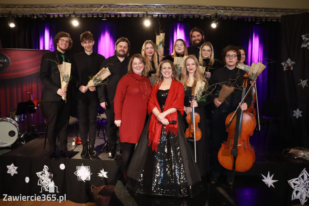 Fotorelacja: Koncert Filharmonia Jurajska  Świąteczne Opowieści.