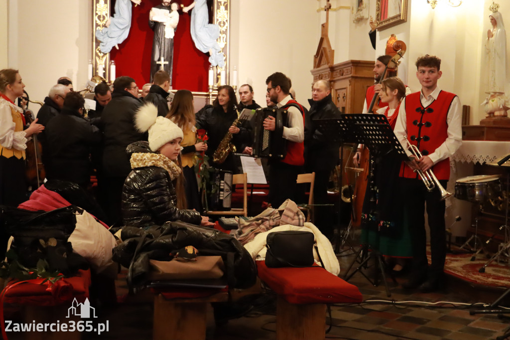  Fotorelacja: Koncert Kolęd w Kroczycach.