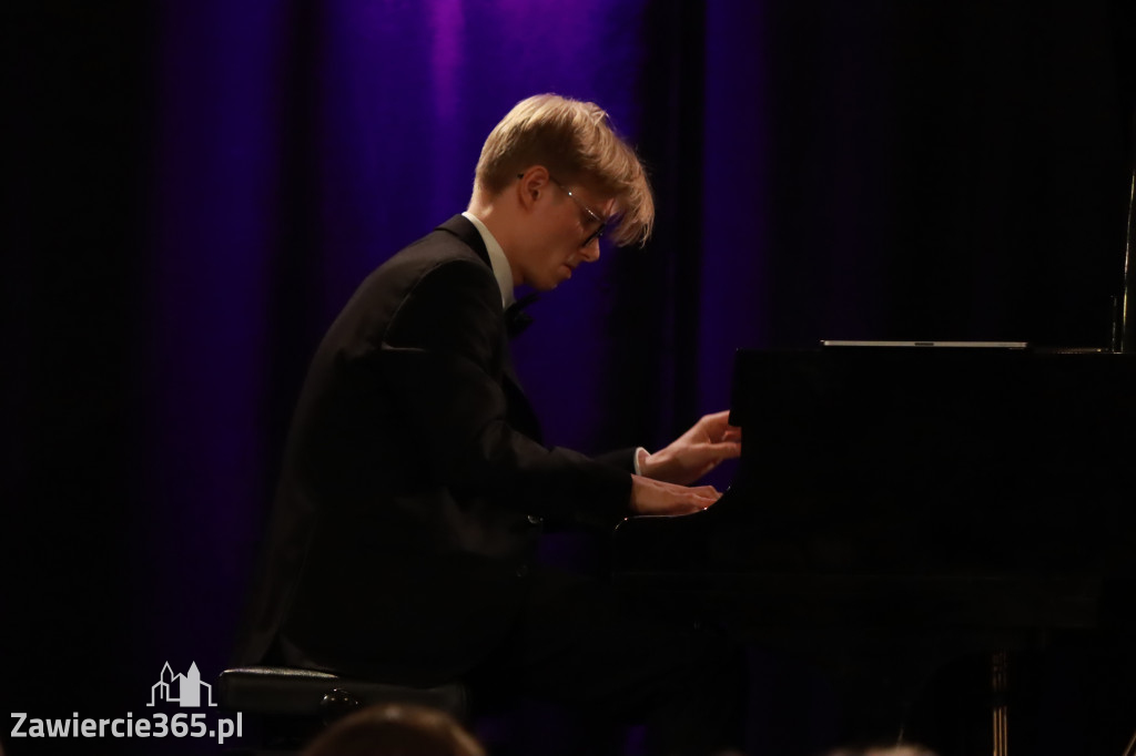 Fotorelacja: POCZTÓWKA Z PARYŻA Koncert Filharmonia Jurajska