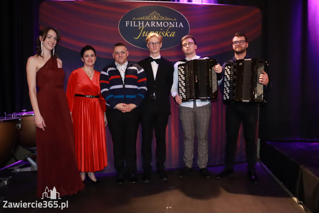 Fotorelacja: POCZTÓWKA Z PARYŻA Koncert Filharmonia Jurajska