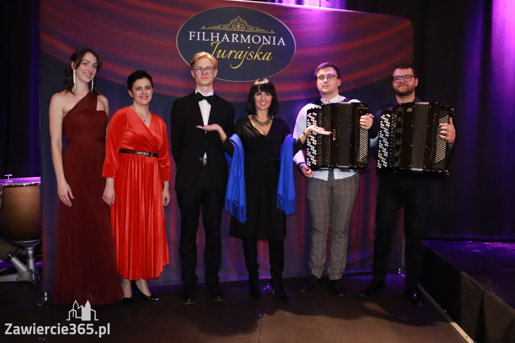 Fotorelacja: POCZTÓWKA Z PARYŻA Koncert Filharmonia Jurajska