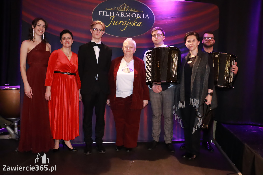 Fotorelacja: POCZTÓWKA Z PARYŻA Koncert Filharmonia Jurajska