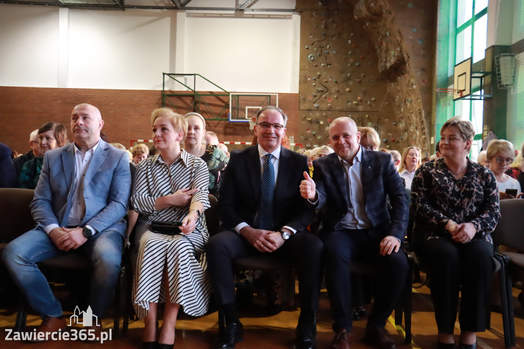 Fotorelacja I: Zespół Pieśni i Tańca Śląsk w Łzach.