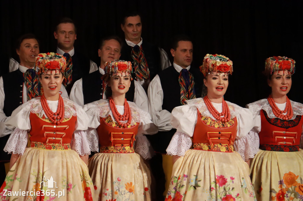 Fotorelacja I: Zespół Pieśni i Tańca Śląsk w Łzach.