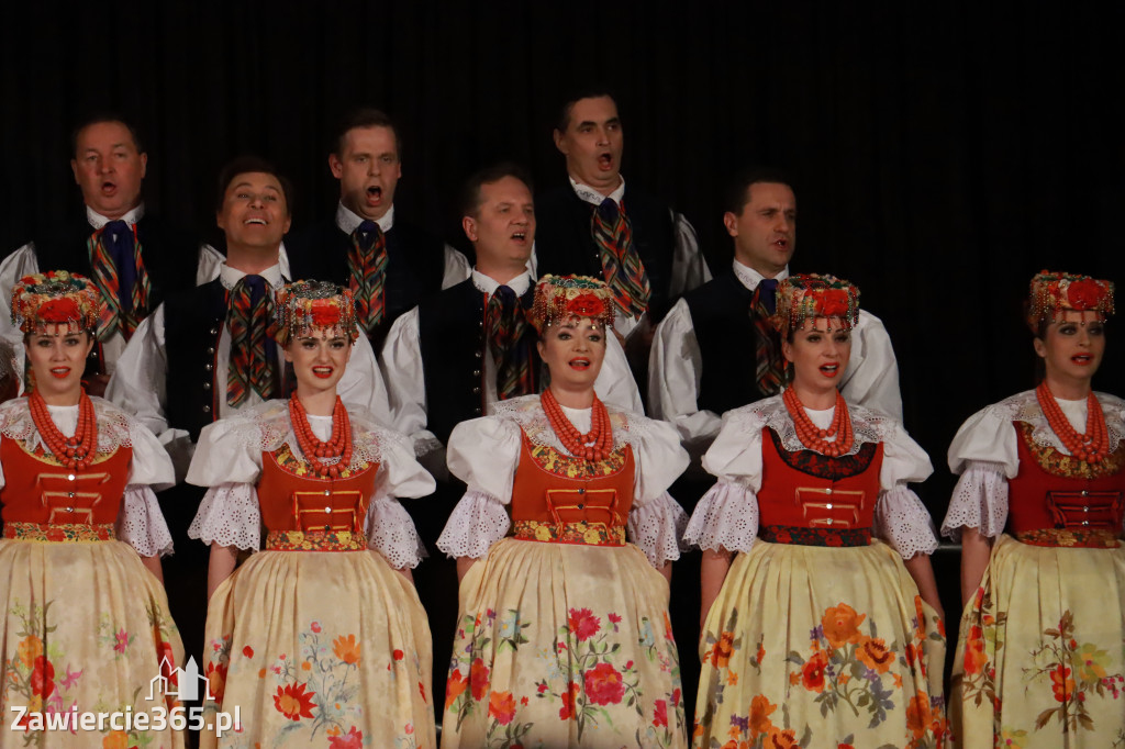 Fotorelacja I: Zespół Pieśni i Tańca Śląsk w Łzach.