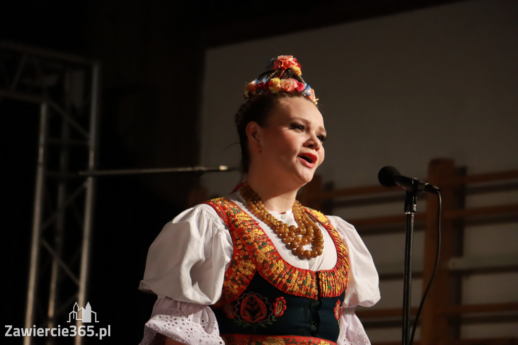 Fotorelacja I: Zespół Pieśni i Tańca Śląsk w Łzach.