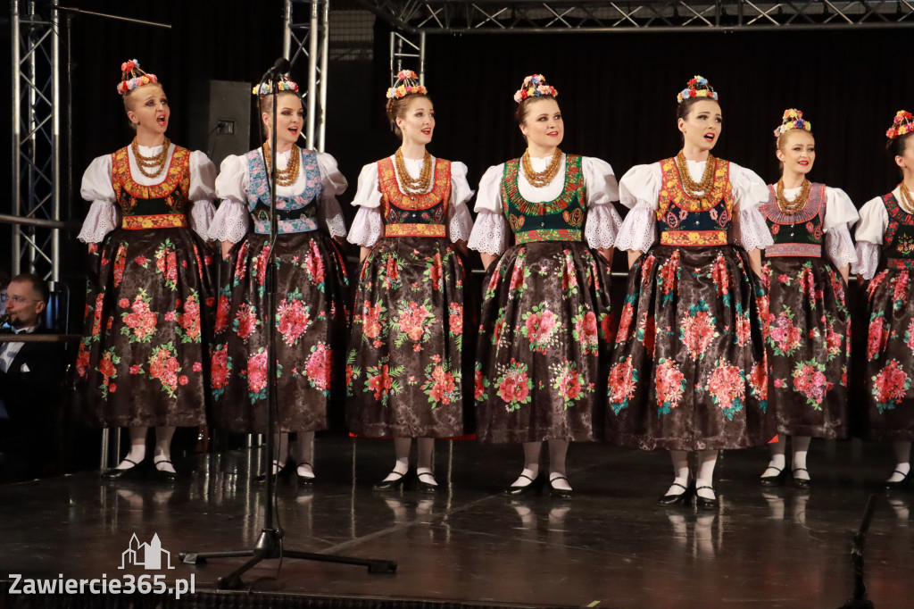 Fotorelacja I: Zespół Pieśni i Tańca Śląsk w Łzach.