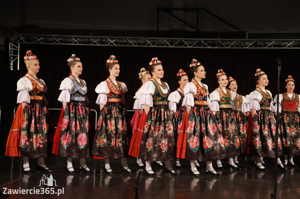 Fotorelacja I: Zespół Pieśni i Tańca Śląsk w Łzach.