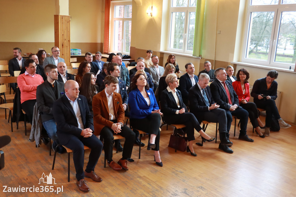 Fotorelacja: Prezentacja kandydatów Komitetu Koalicji Obywatelskiej w Zawierciu