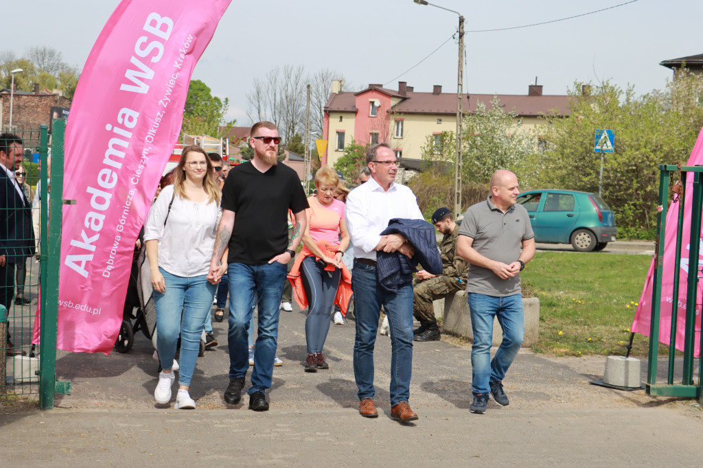 Fotorelacja Łazy: spacer z Burmistrzem Maciejem Kaczyńskim