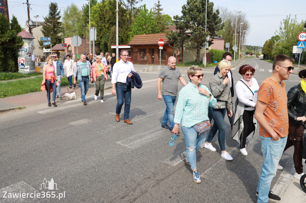 Fotorelacja Łazy: spacer z Burmistrzem Maciejem Kaczyńskim