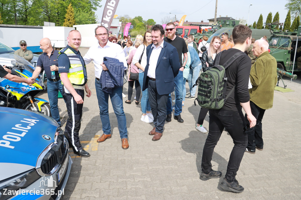 Fotorelacja Łazy: spacer z Burmistrzem Maciejem Kaczyńskim