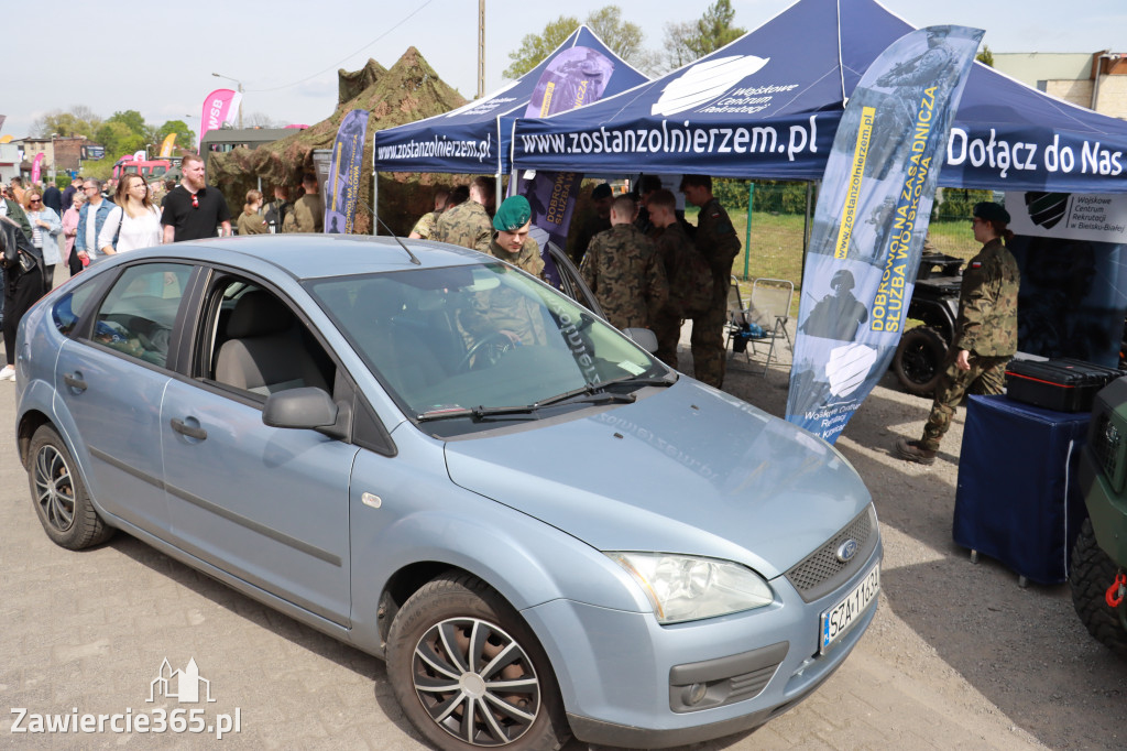 Fotorelacja Łazy: spacer z Burmistrzem Maciejem Kaczyńskim