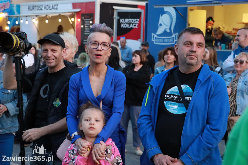Fotorelacja: Zawierciańska Majówka i CHŁOPCY Z PLACU BRONI