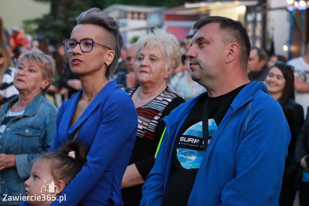 Fotorelacja: Zawierciańska Majówka i CHŁOPCY Z PLACU BRONI