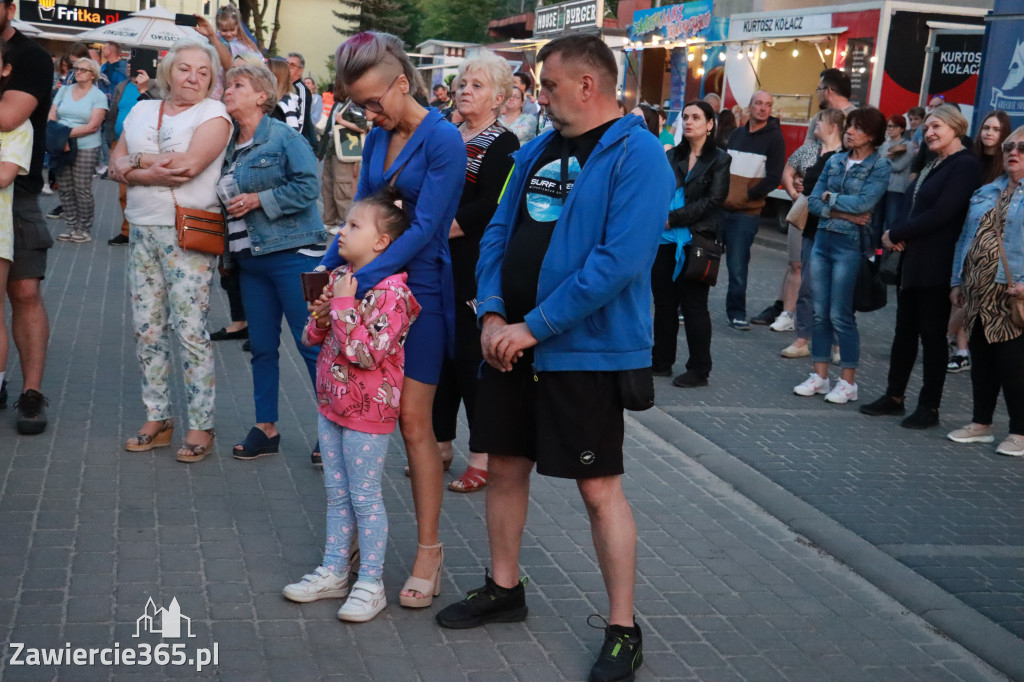 Fotorelacja: Zawierciańska Majówka i CHŁOPCY Z PLACU BRONI