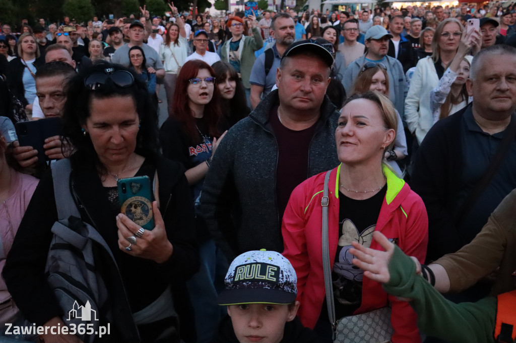 Fotorelacja: Zawierciańska Majówka i CHŁOPCY Z PLACU BRONI