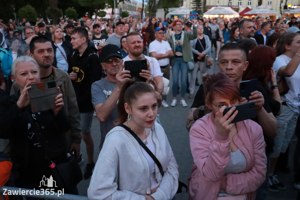Fotorelacja: Zawierciańska Majówka i CHŁOPCY Z PLACU BRONI