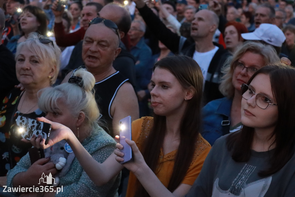 Fotorelacja: Zawierciańska Majówka i CHŁOPCY Z PLACU BRONI