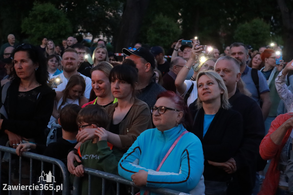 Fotorelacja: Zawierciańska Majówka i CHŁOPCY Z PLACU BRONI