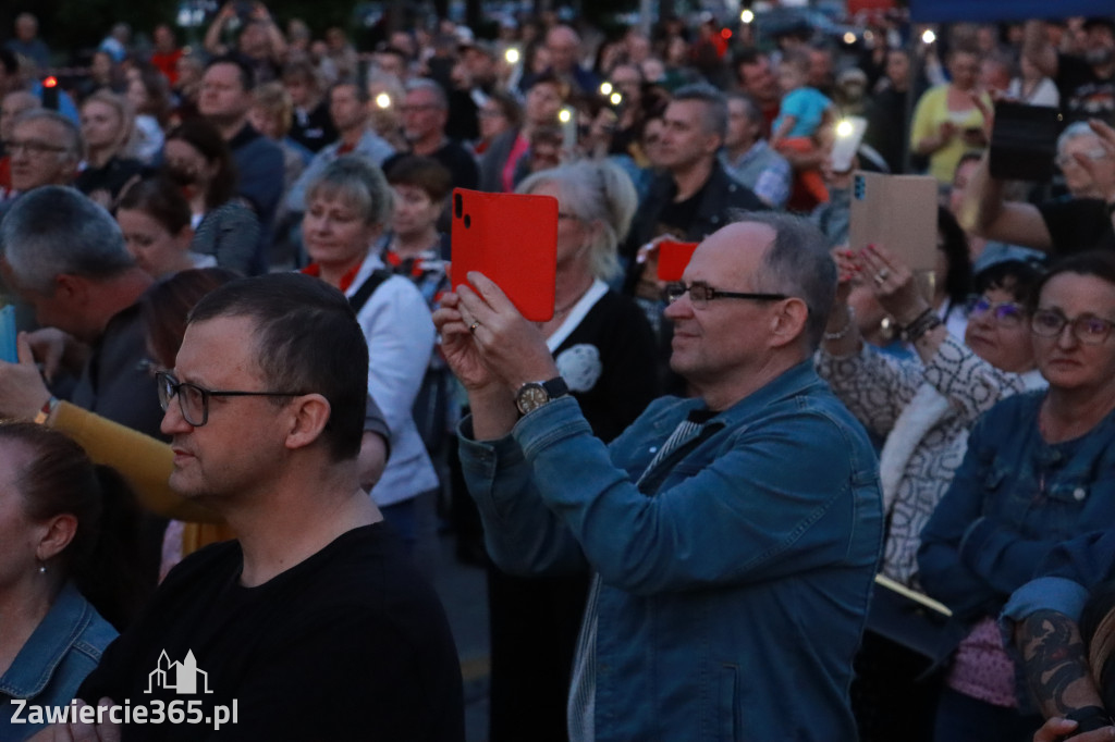 Fotorelacja: Zawierciańska Majówka i CHŁOPCY Z PLACU BRONI