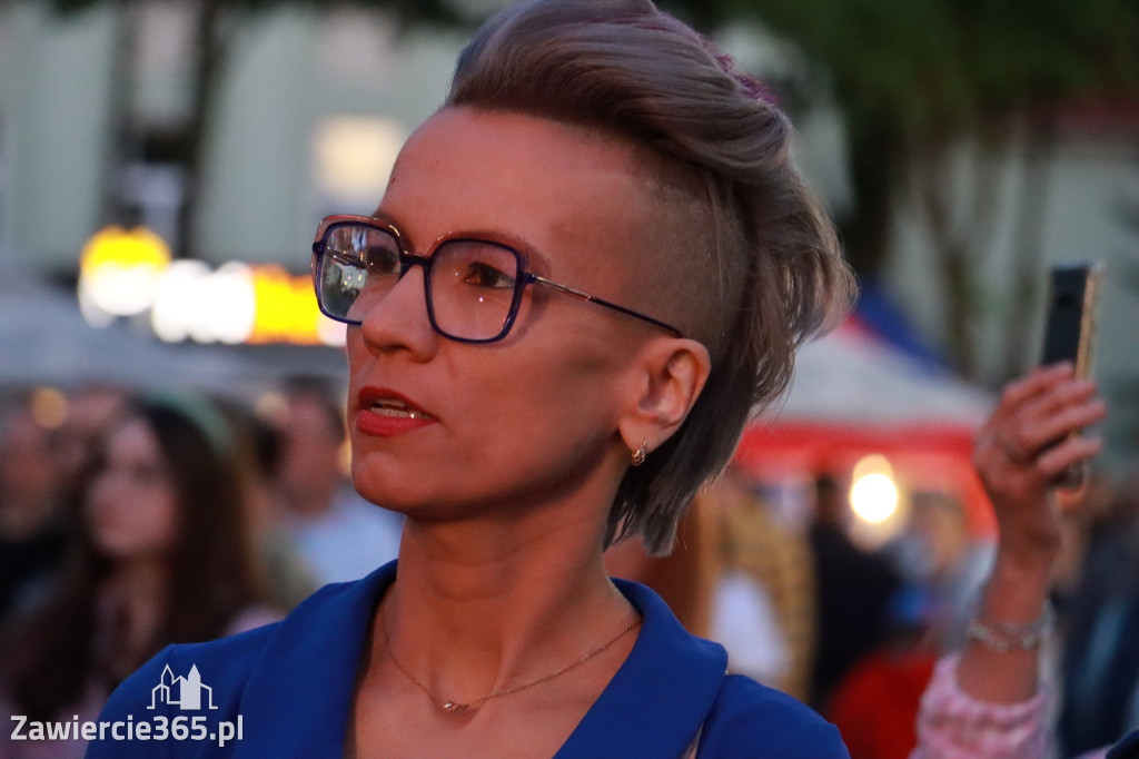 Fotorelacja: Zawierciańska Majówka i CHŁOPCY Z PLACU BRONI