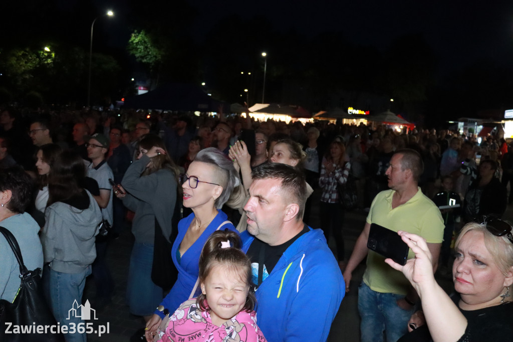 Fotorelacja: Zawierciańska Majówka i CHŁOPCY Z PLACU BRONI