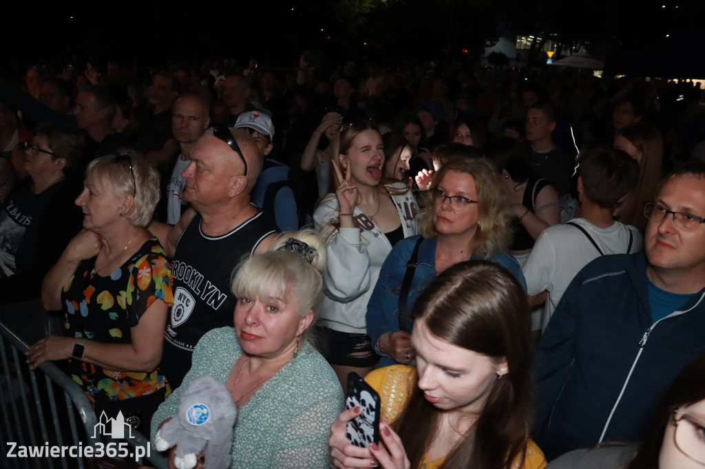 Fotorelacja: Zawierciańska Majówka i CHŁOPCY Z PLACU BRONI