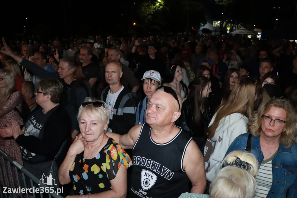 Fotorelacja: Zawierciańska Majówka i CHŁOPCY Z PLACU BRONI