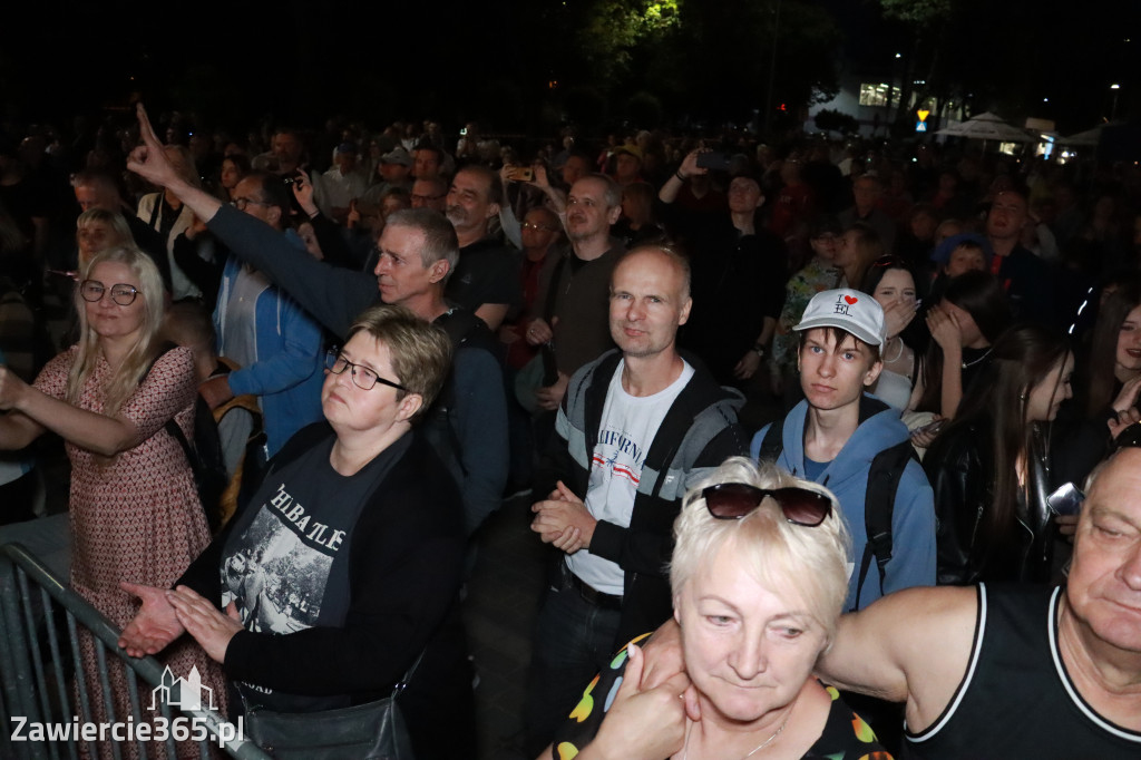 Fotorelacja: Zawierciańska Majówka i CHŁOPCY Z PLACU BRONI