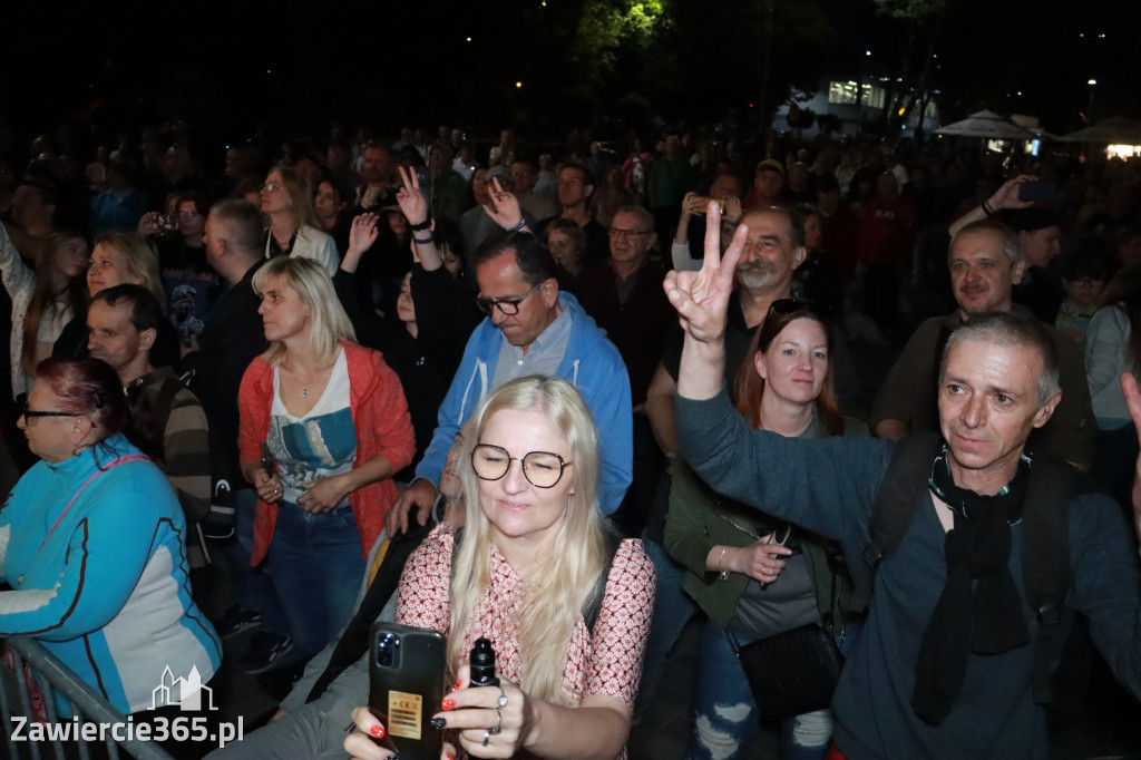 Fotorelacja: Zawierciańska Majówka i CHŁOPCY Z PLACU BRONI