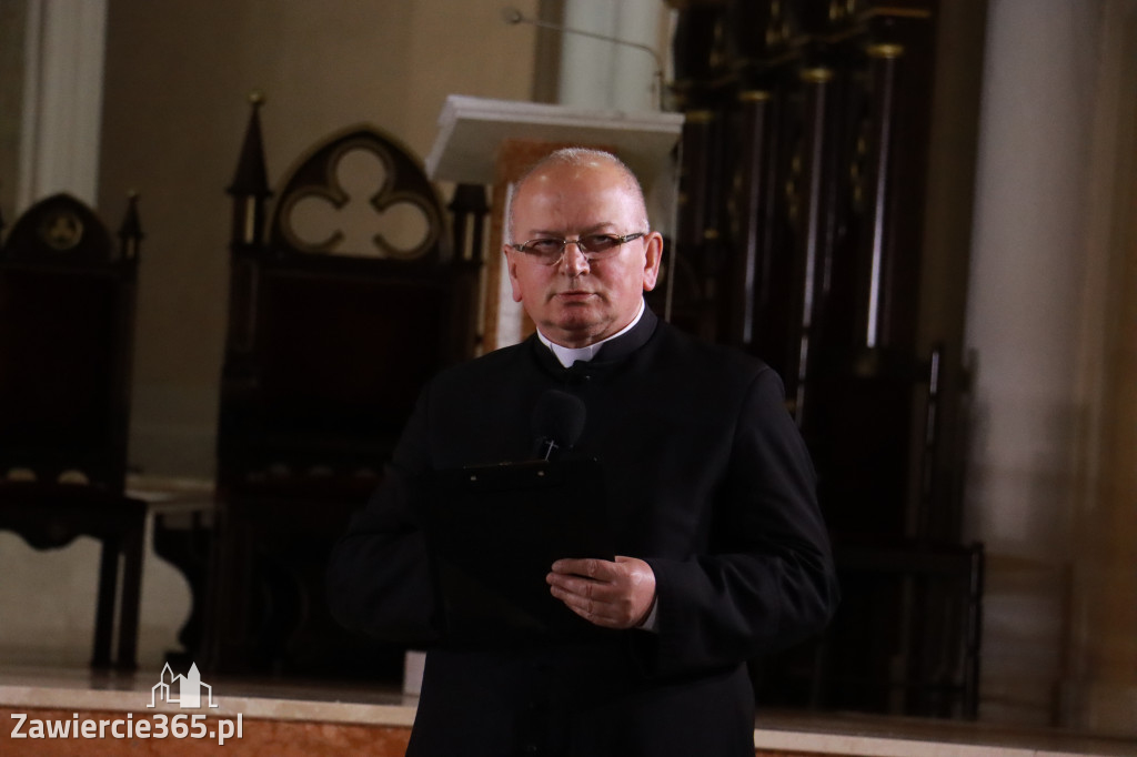 Fotorelacja Koncert Patriotyczno-Religijny w Zawierciu.