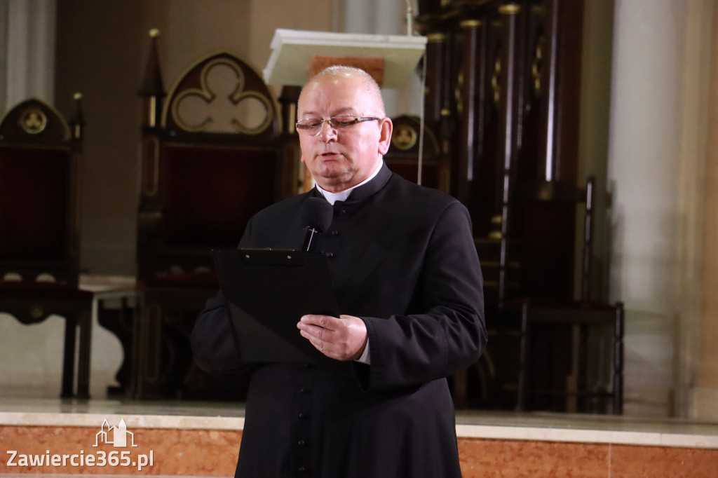 Fotorelacja Koncert Patriotyczno-Religijny w Zawierciu.