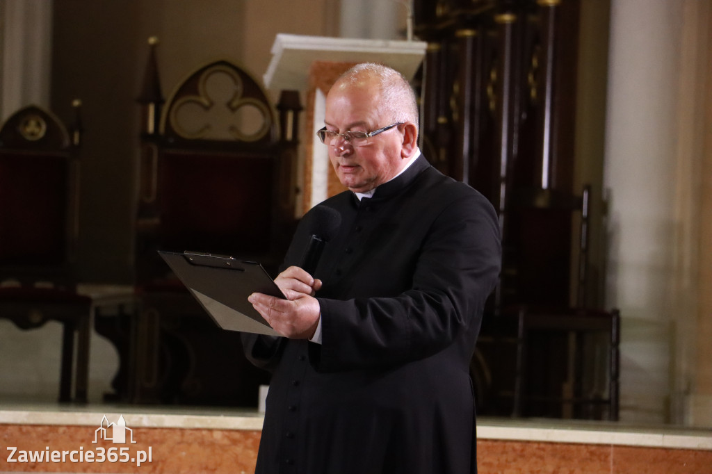 Fotorelacja Koncert Patriotyczno-Religijny w Zawierciu.