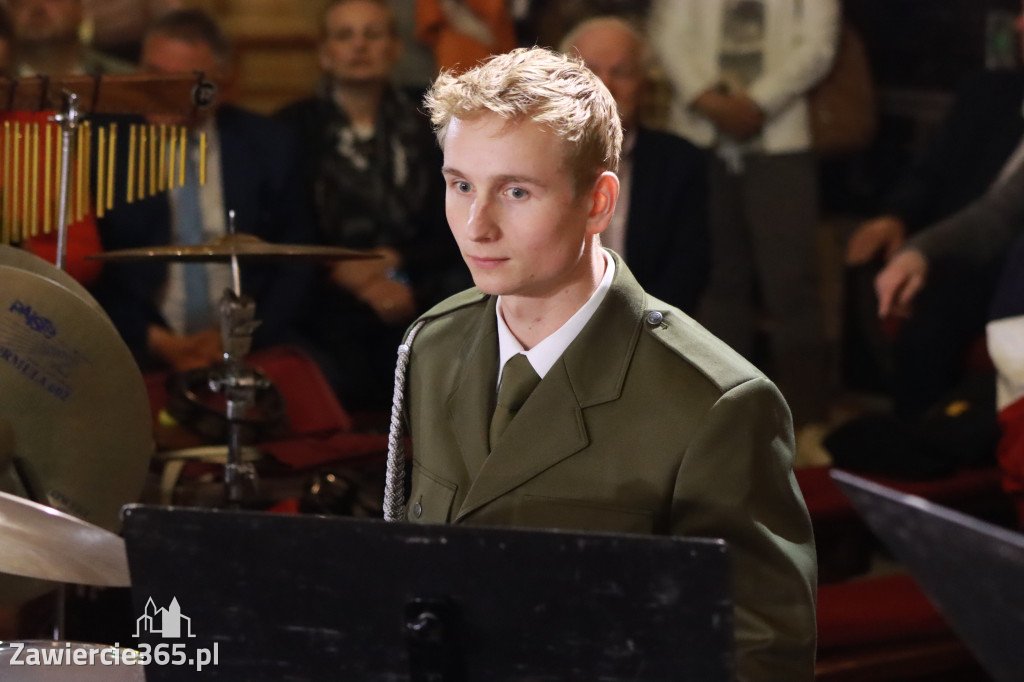 Fotorelacja Koncert Patriotyczno-Religijny w Zawierciu.