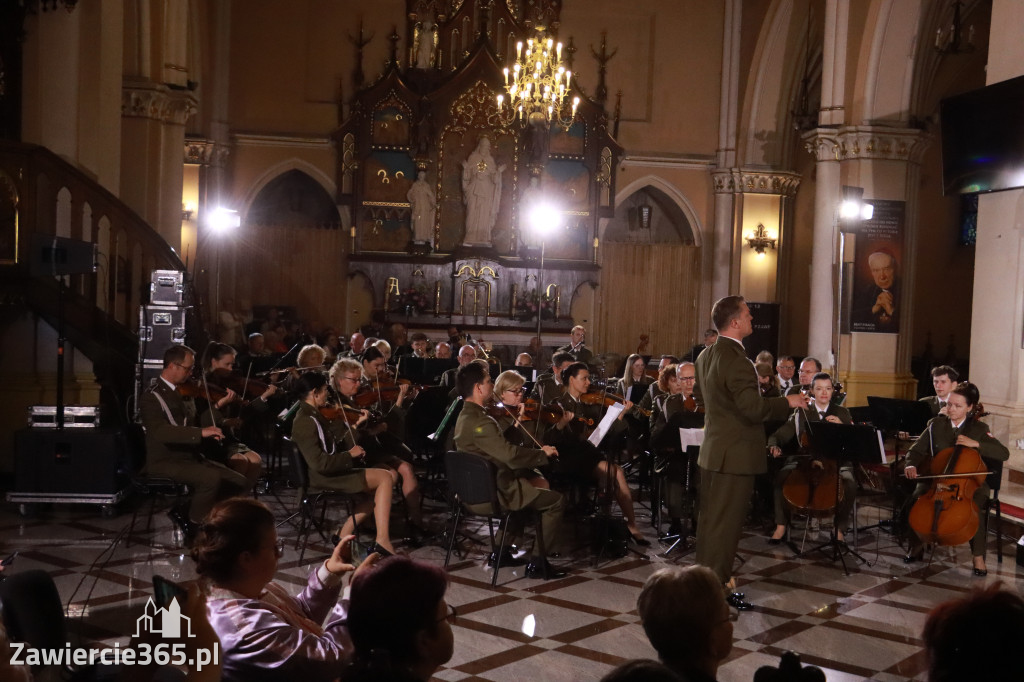 Fotorelacja Koncert Patriotyczno-Religijny w Zawierciu.