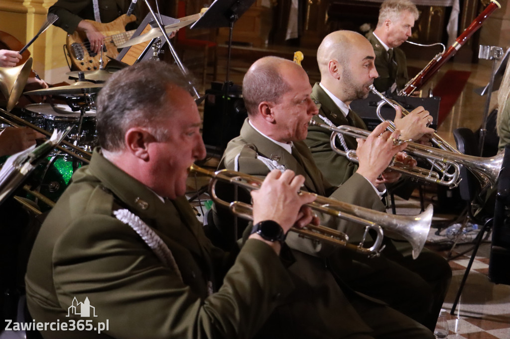 Fotorelacja Koncert Patriotyczno-Religijny w Zawierciu.