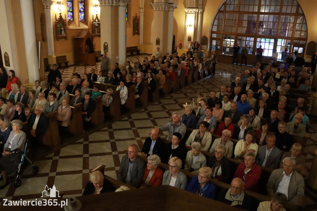 Fotorelacja Koncert Patriotyczno-Religijny w Zawierciu.