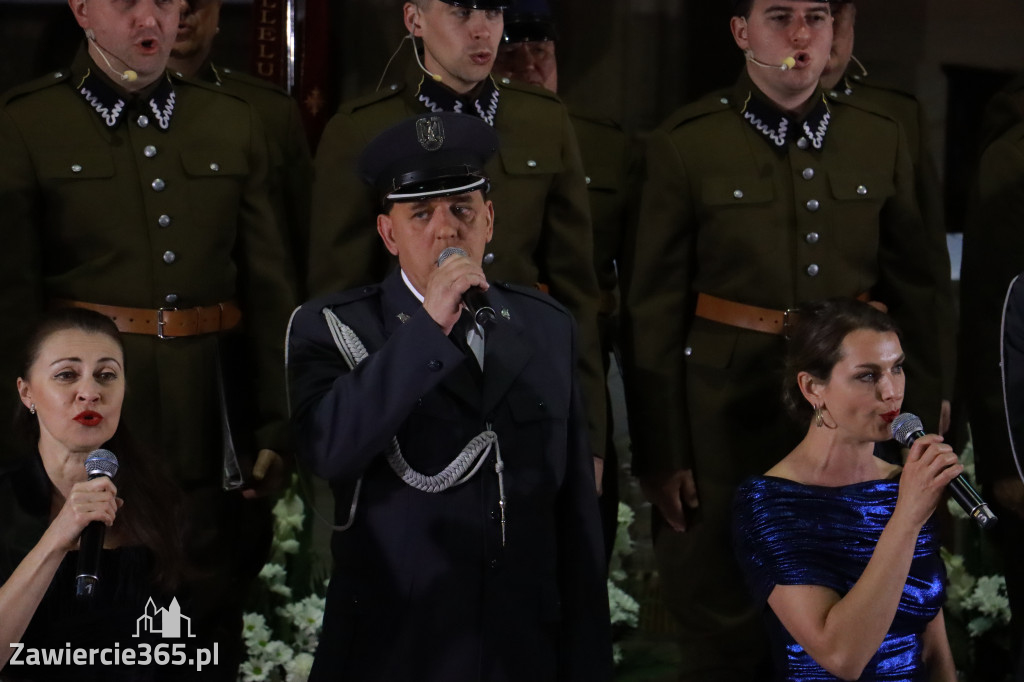 Fotorelacja Koncert Patriotyczno-Religijny w Zawierciu.