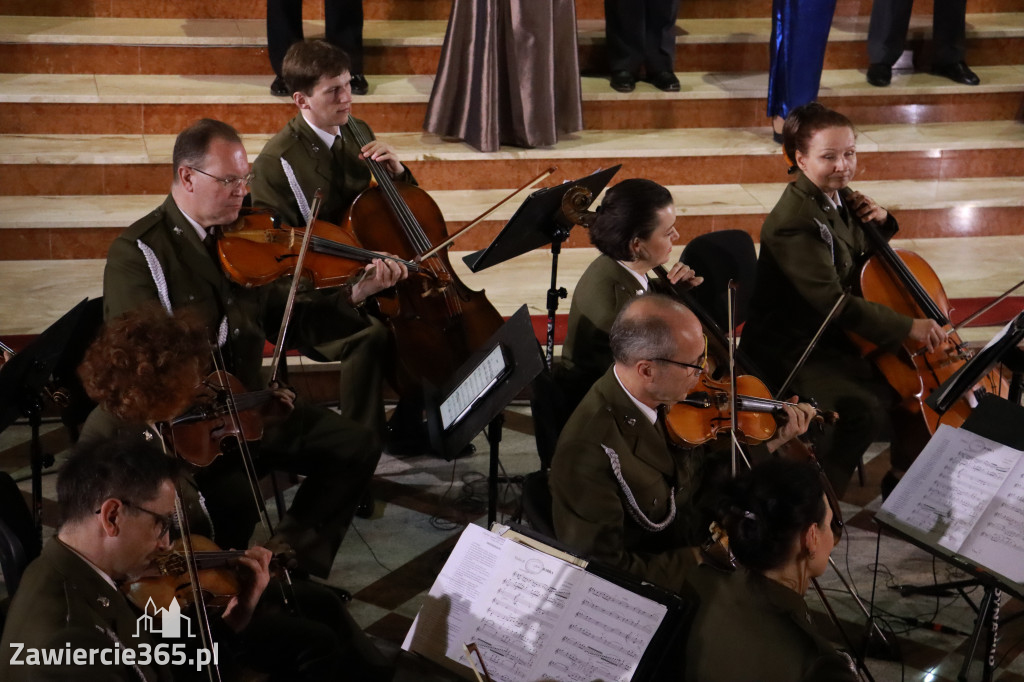 Fotorelacja Koncert Patriotyczno-Religijny w Zawierciu.