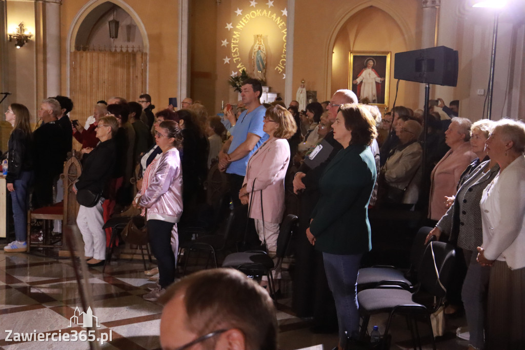 Fotorelacja Koncert Patriotyczno-Religijny w Zawierciu.