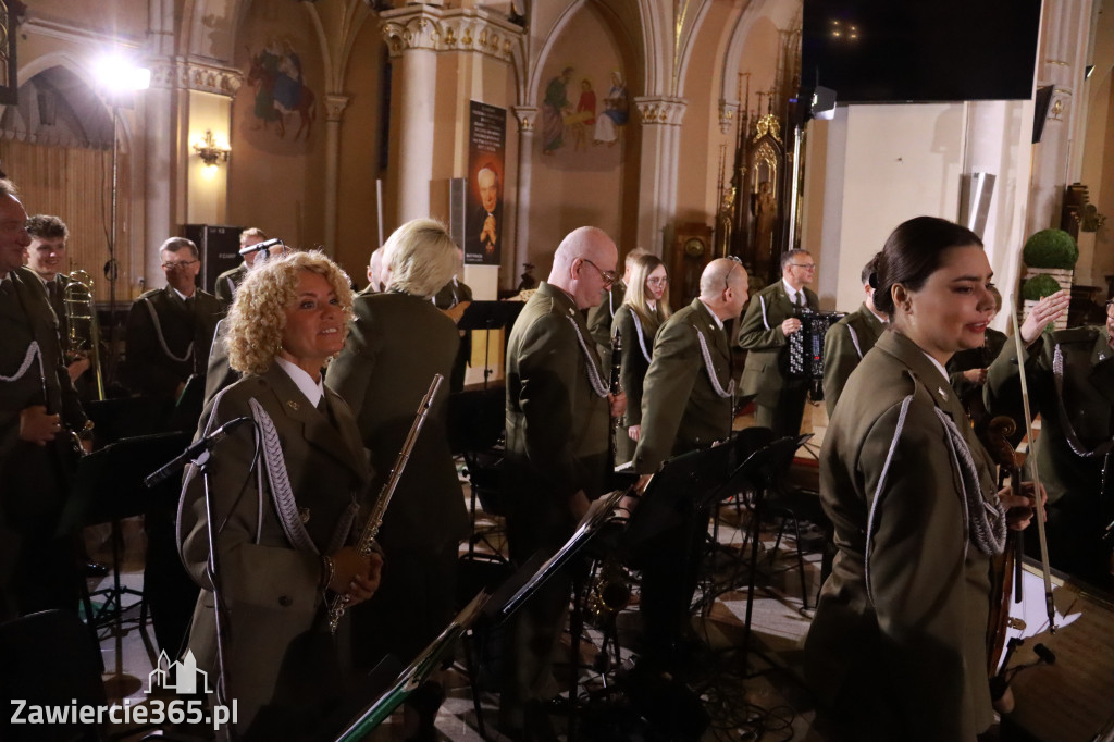 Fotorelacja Koncert Patriotyczno-Religijny w Zawierciu.