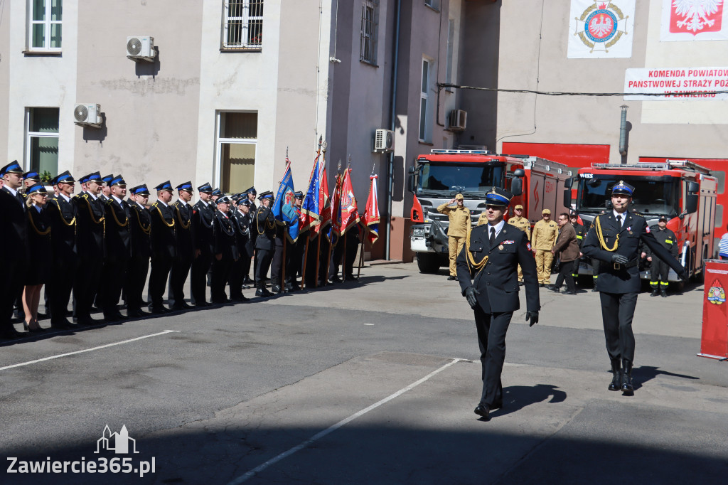 Fotorelacja: Powiatowe obchody Dnia Strażaka w Zawierciu