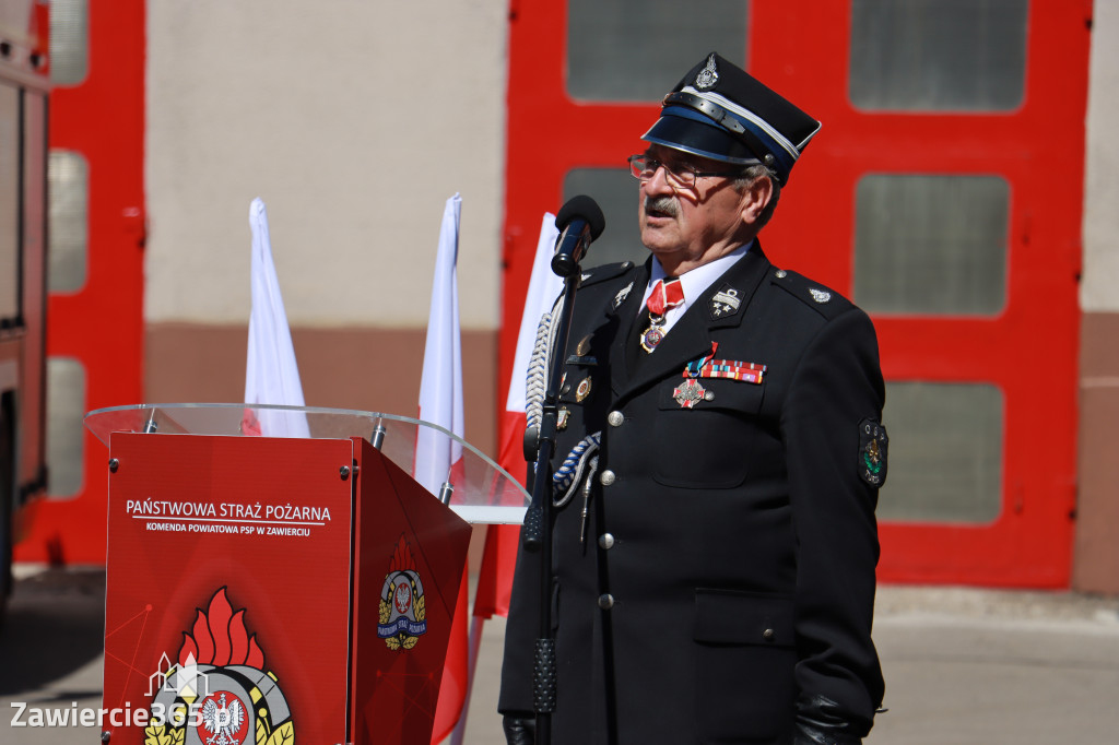 Fotorelacja: Powiatowe obchody Dnia Strażaka w Zawierciu