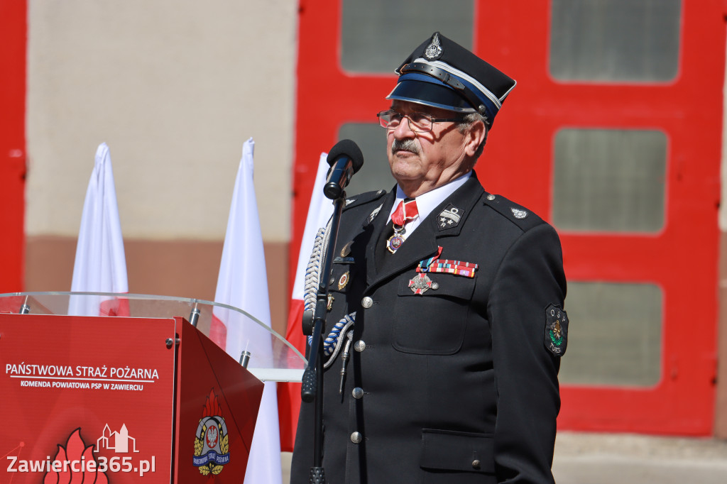 Fotorelacja: Powiatowe obchody Dnia Strażaka w Zawierciu