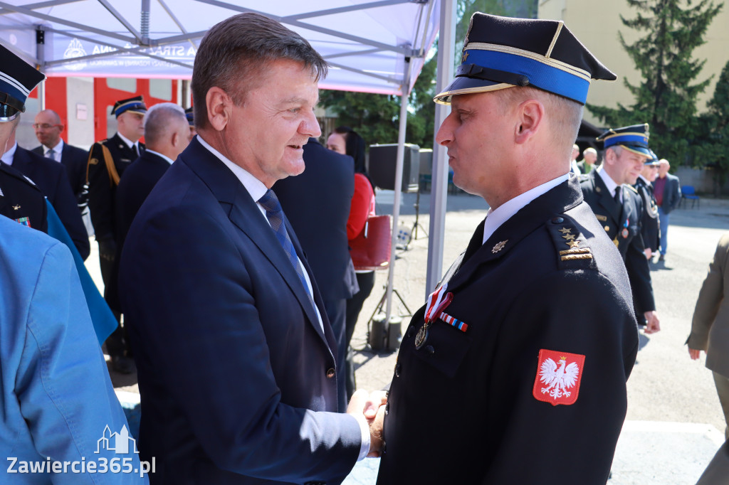 Fotorelacja: Powiatowe obchody Dnia Strażaka w Zawierciu
