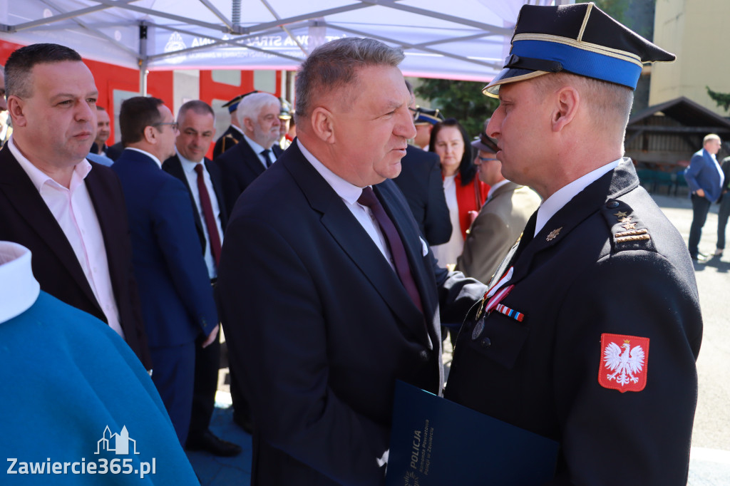 Fotorelacja: Powiatowe obchody Dnia Strażaka w Zawierciu